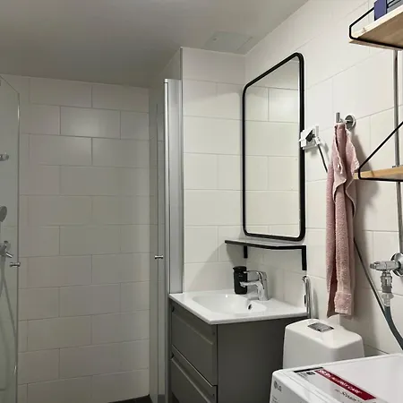 Apartamento Modern One-bedroom Apartment, Perfect For A Business Or Leisure Helsínquia